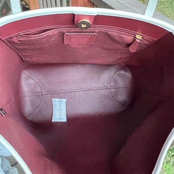 COACH City Tote Women's Chalk/Glacier White Signature Canvas Bag 5696 NWT - Picture 6 of 10